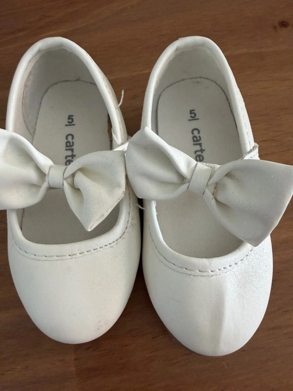 Carter's Ivory Bow Mary Jane Flats Size 5